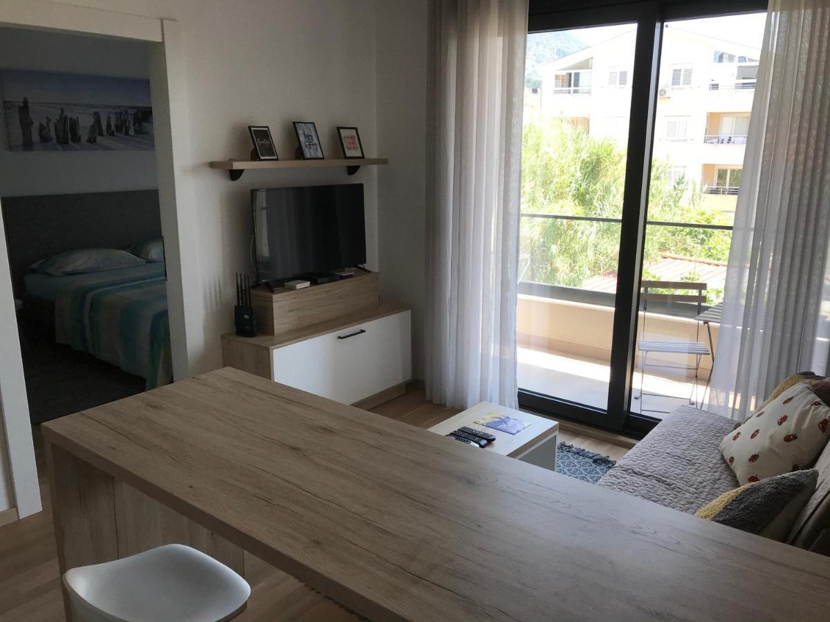 Premium-Designed Apartments Tivat Exteriör bild